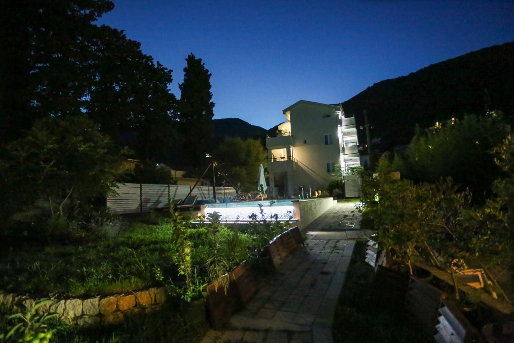 Apartments Cukovic 赫尔采格诺维 外观 照片